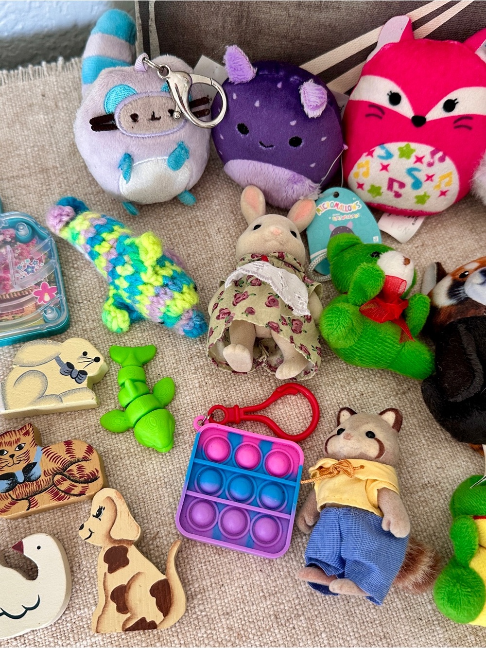 Trinket and Treasure Box Stuffed Animals - 20 Trinkets